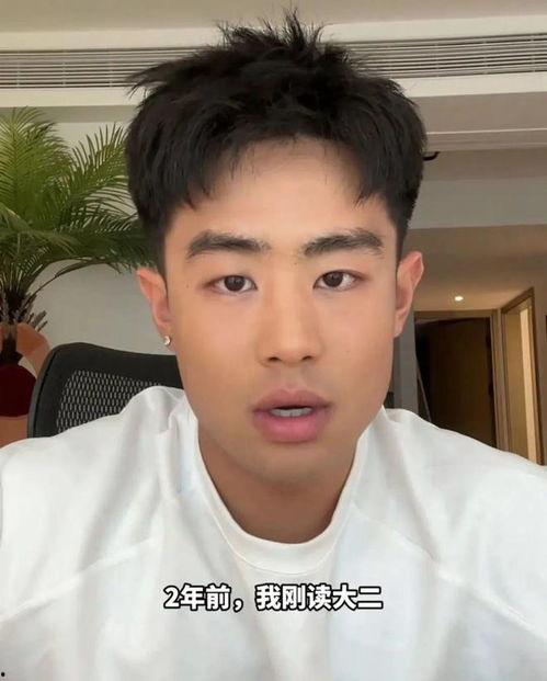 网红吃瓜男帅哥视频,揭秘男帅哥的瓜田奇遇记