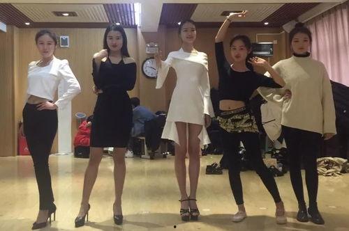 吃瓜群众举报中心官网,网络监督的守护者